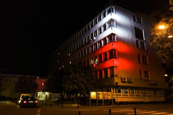 Oświetlenie budynku Dzielnicy Miasta Warszawa Wawer